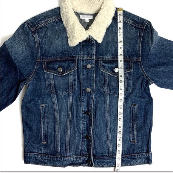 Good American Sherpa Collar Boyfriend Denim Jacket NEW - Picture 6 of 9